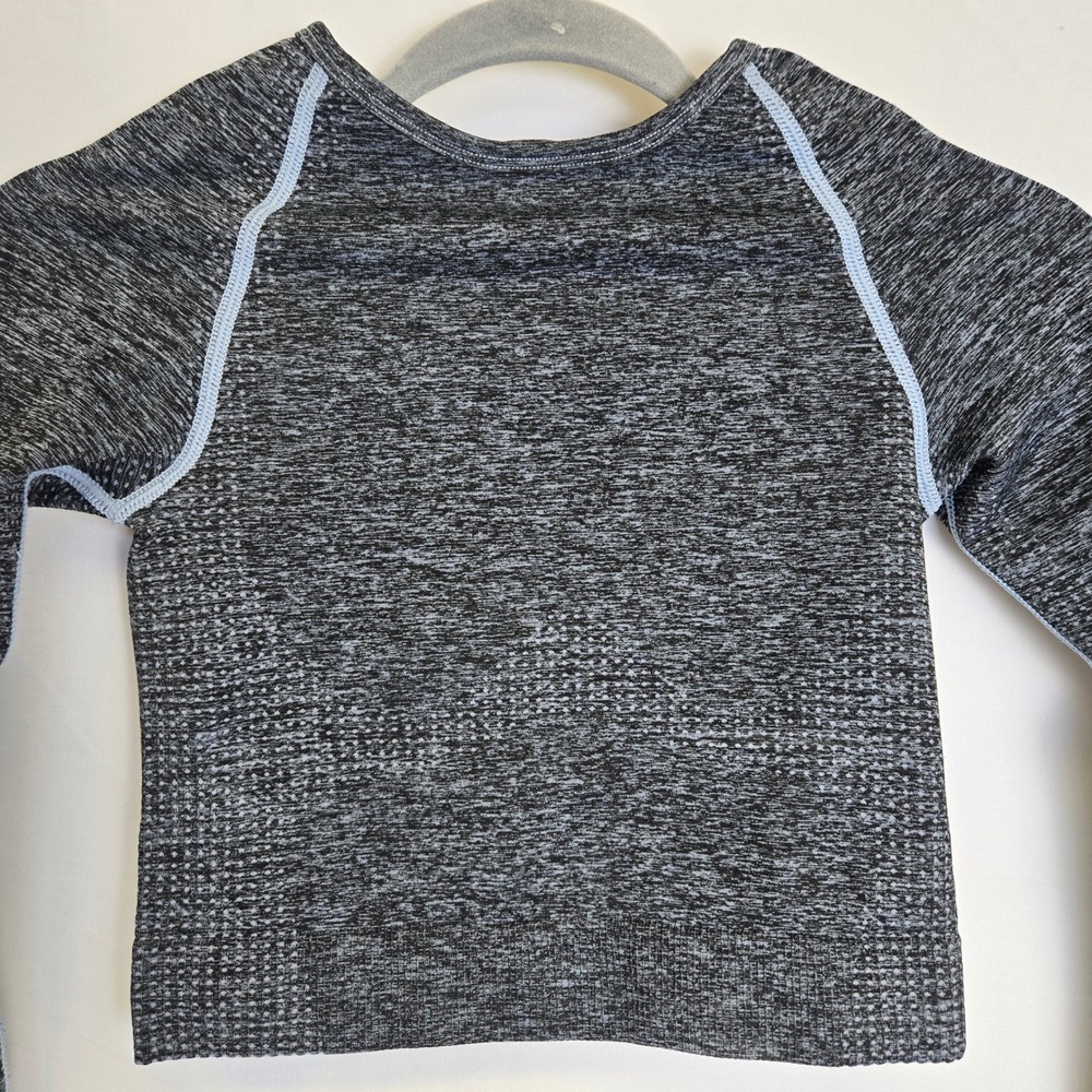 PINK Victorias Secret Seamless Long Sleeve Cropped Active Top w/ Thumb Holes, XS - Picture 2 of 8